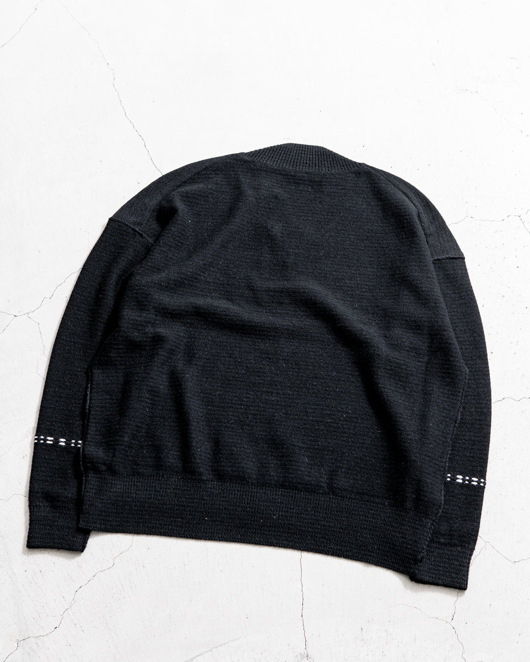 UNTRACE V-NECK PULLOVER KNIT_209