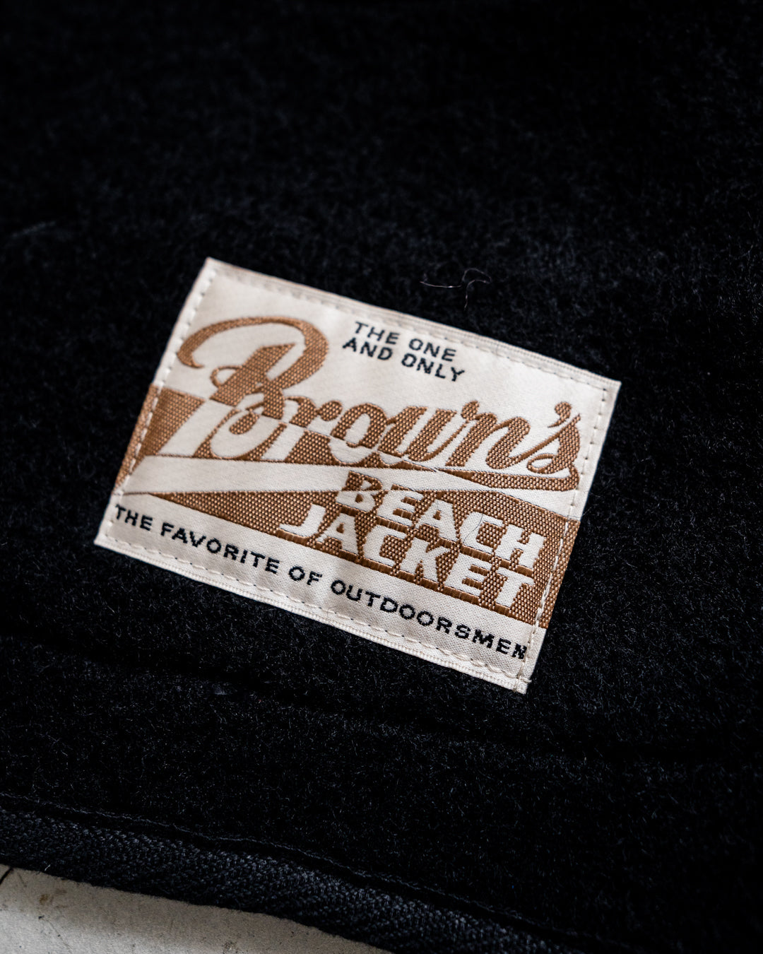 BROWN’S BEACH JACKET 524-LOW NECK VEST