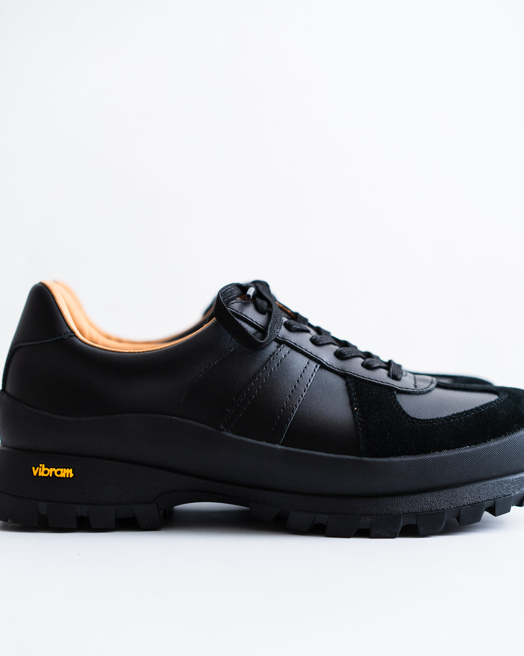 Tomo & Co. GERMAN TRAINER