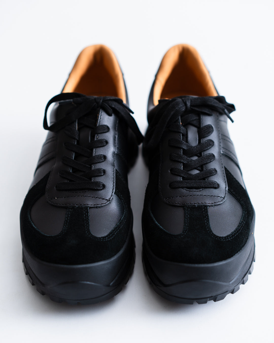 Tomo & Co. GERMAN TRAINER