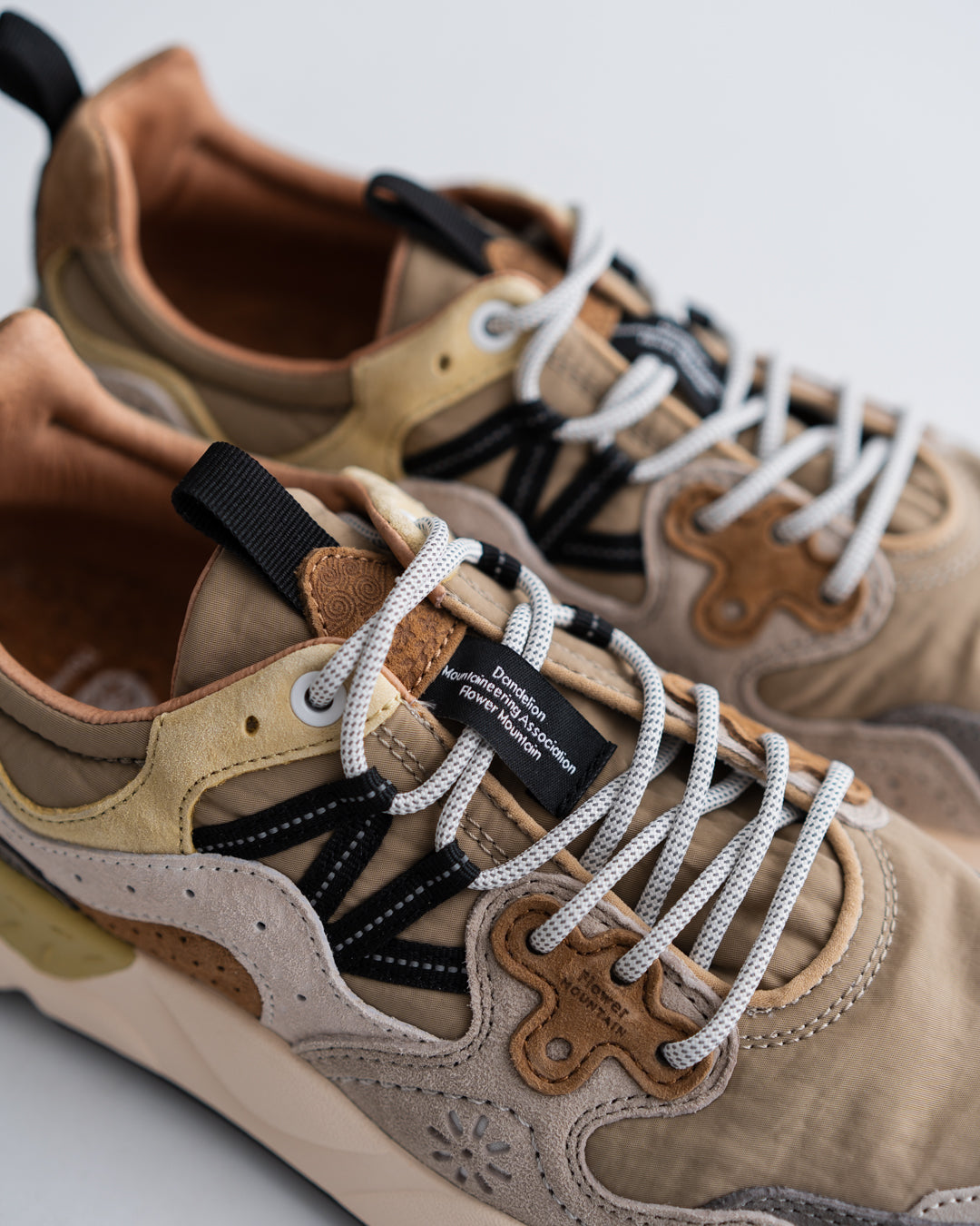 Flower MOUNTAIN YAMANO3 - BEIGE/GRAY/PALE YELLOW (FM63878)
