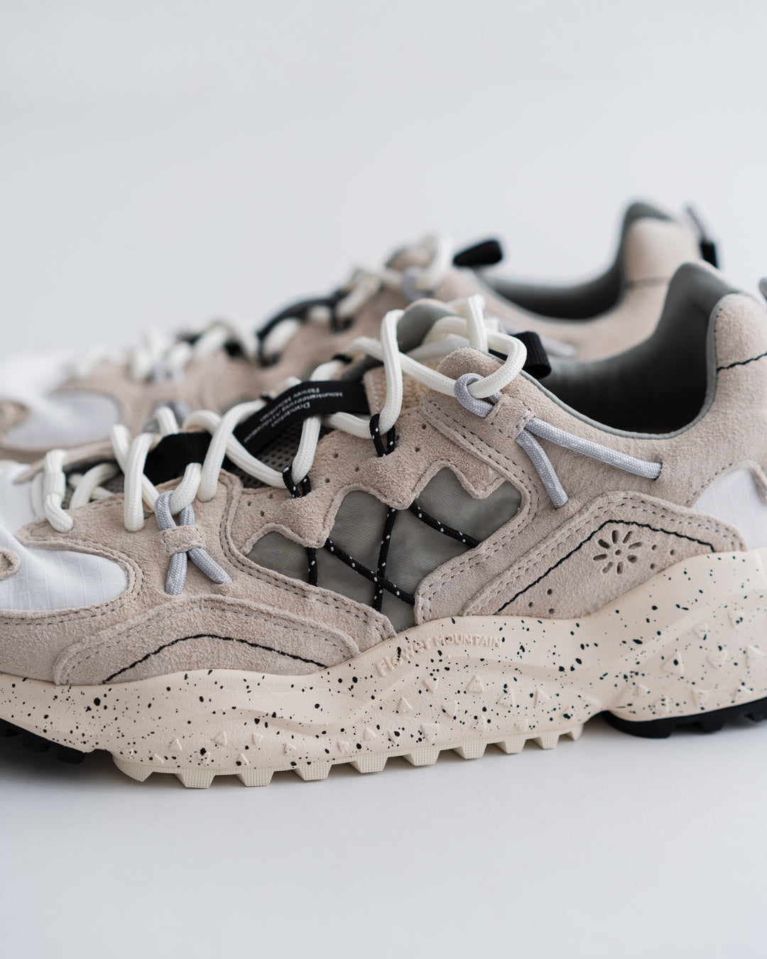 Flower MOUNTAIN YAMABUSHI - WHITE/GRAY (FM125010)