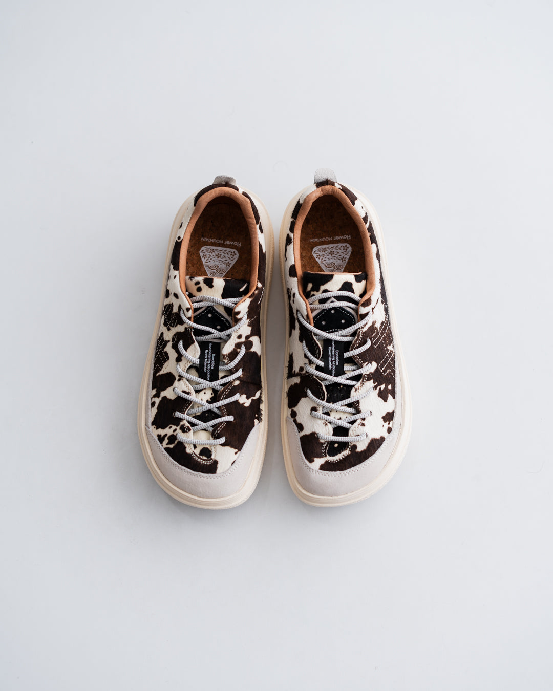Flower MOUNTAIN FAMI - WHITE/BLACK ANM (FM108059)