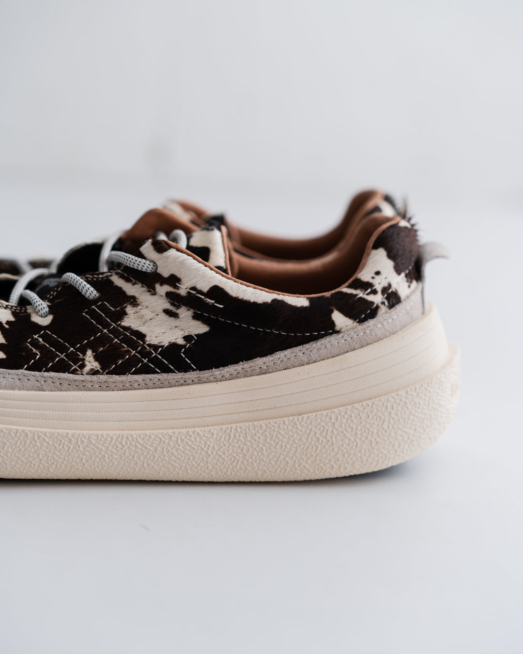 Flower MOUNTAIN FAMI - WHITE/BLACK ANM (FM108059)