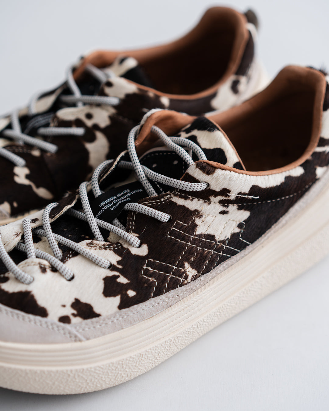 Flower MOUNTAIN FAMI - WHITE/BLACK ANM (FM108059)
