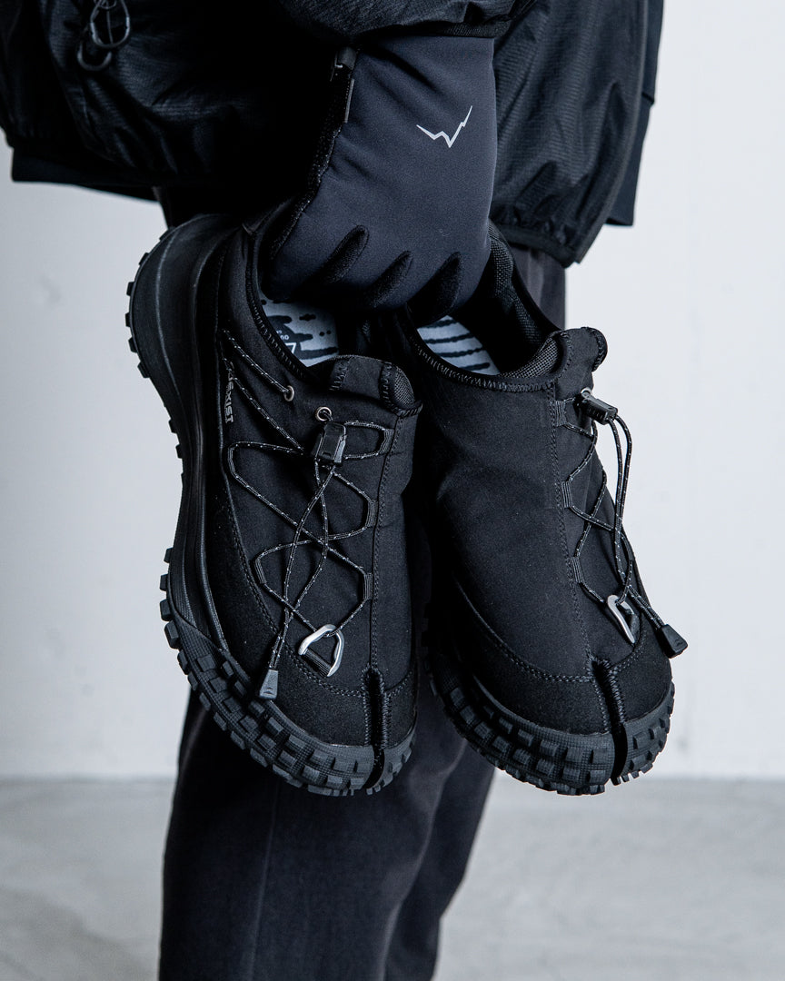 【fazeone Exclusive】CMF OUTDOOR GARMENT APPROACH 03 TABI LOW - ALL BLACK