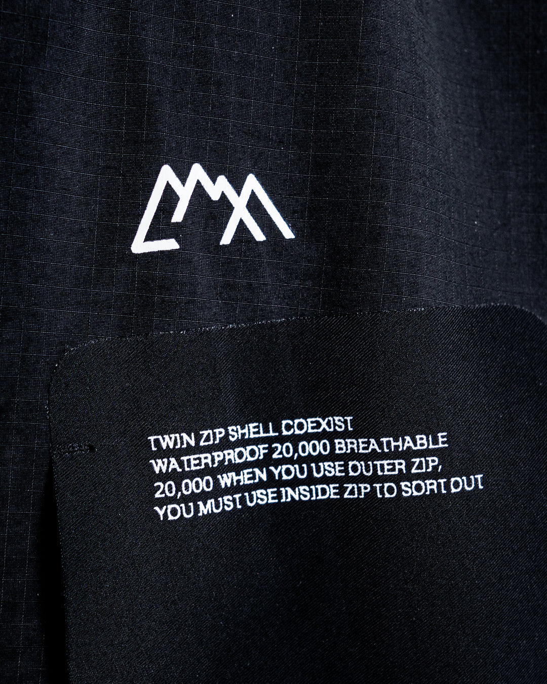 CMF OUTDOOR GARMENT TWIN ZIP SHELL COEXIST