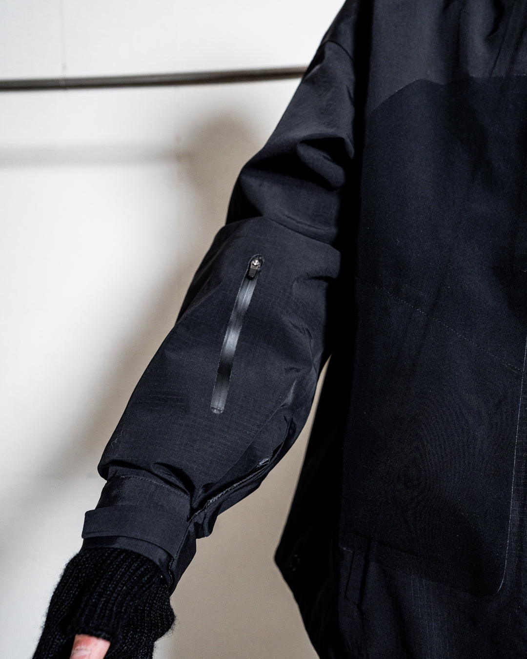 CMF OUTDOOR GARMENT TWIN ZIP SHELL COEXIST