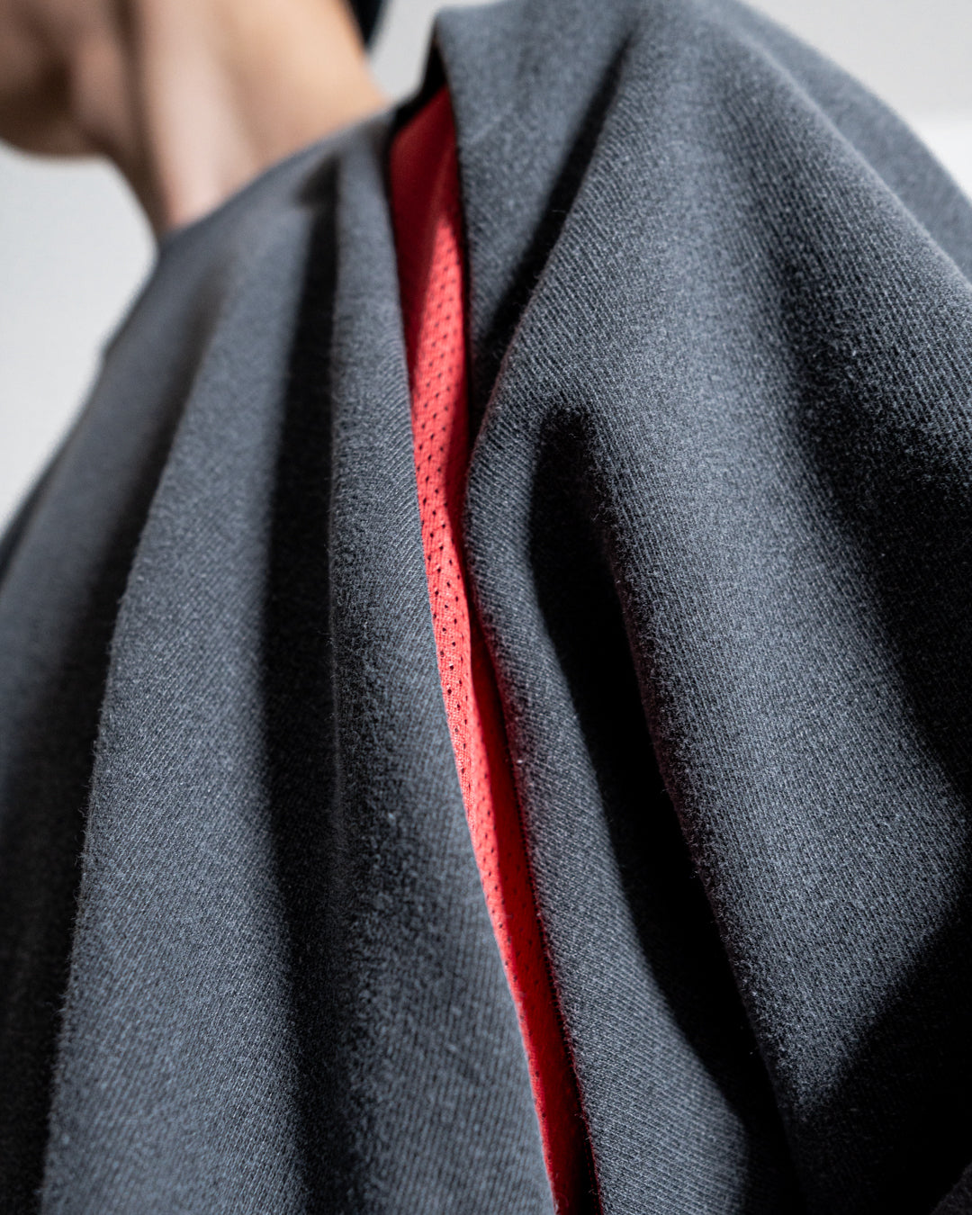 is-ness Ventilated Sweatshirt