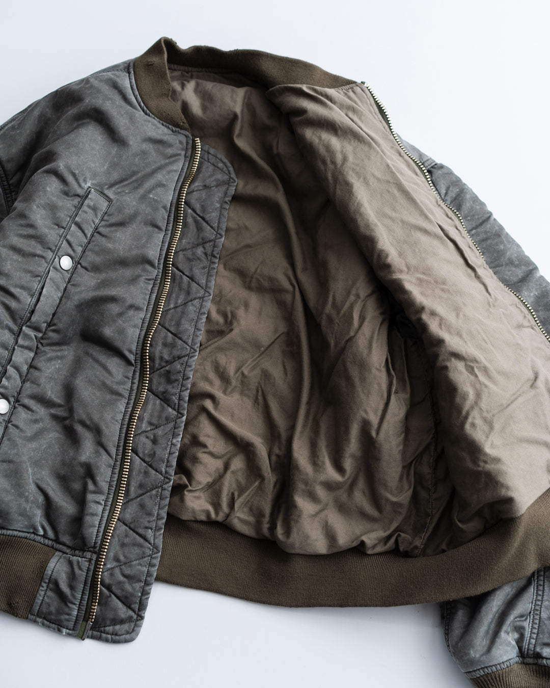 Name. WIDE POCKET FLIGHT JACKET : FADED