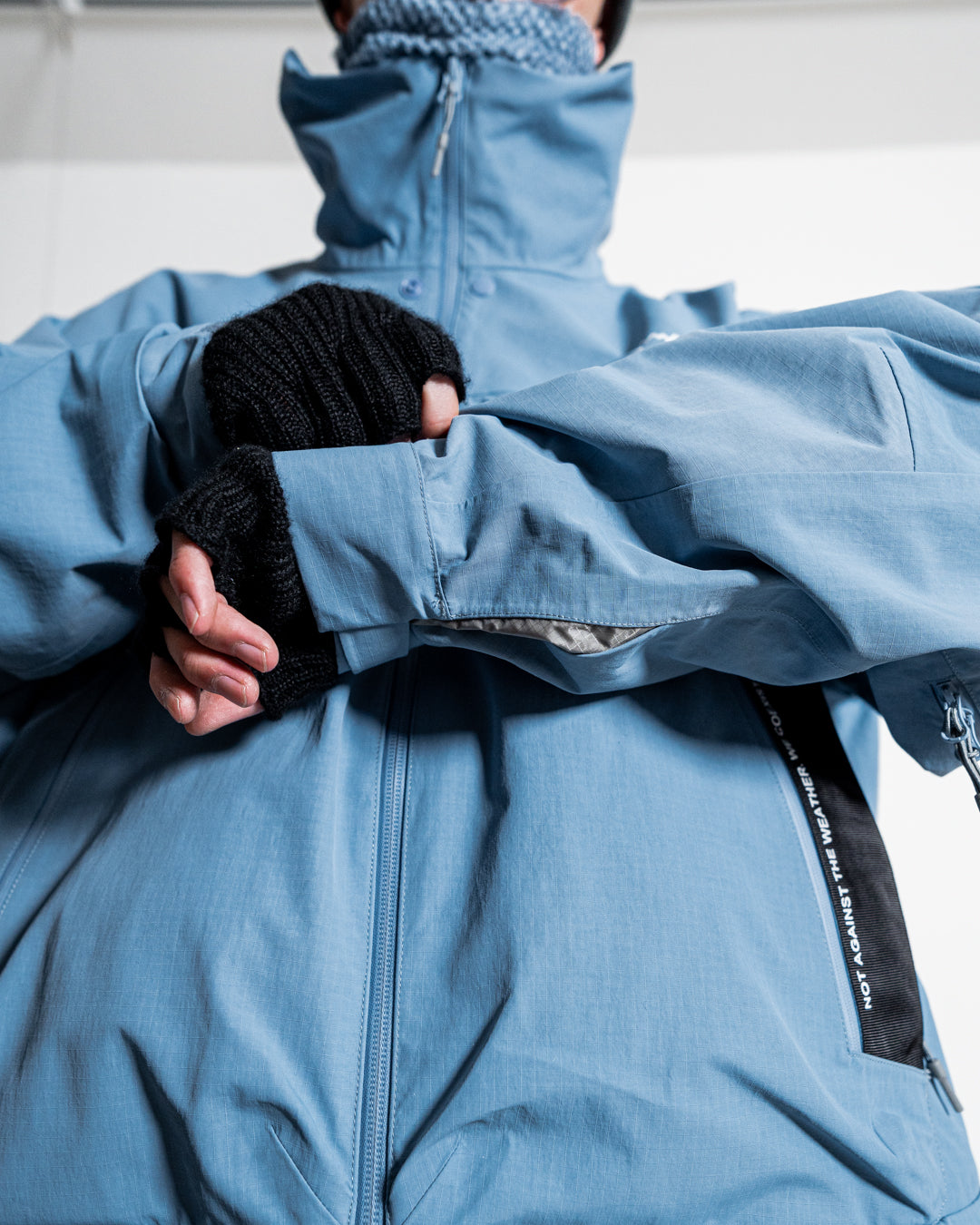 CMF OUTDOOR GARMENT WHITE OUT SHELL COEXIST