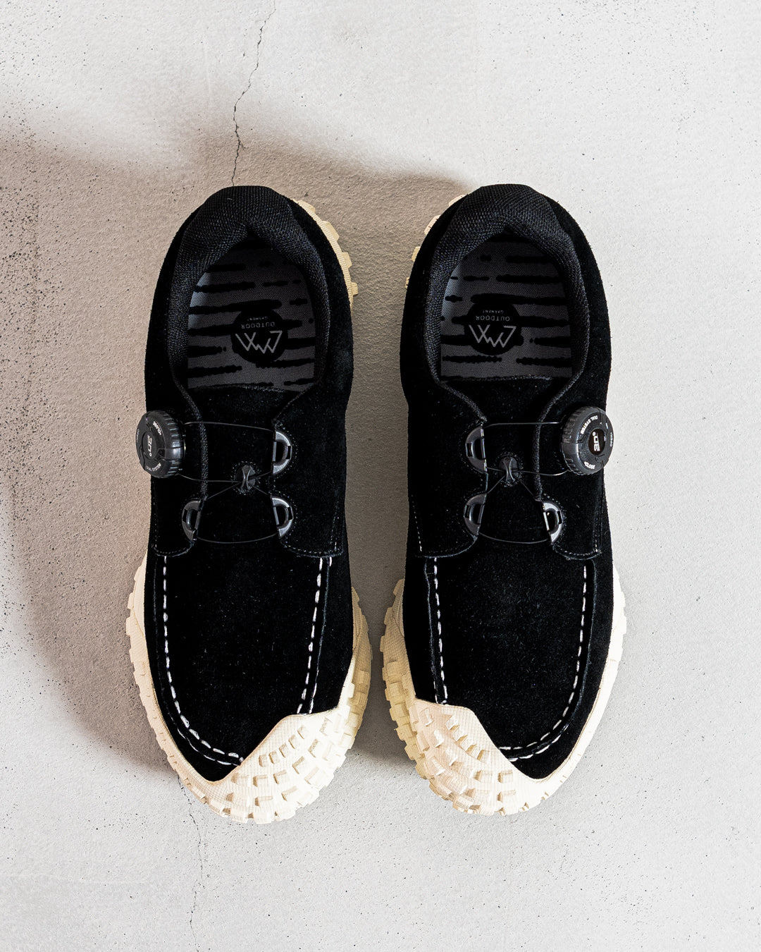 CMF OUTDOOR GARMENT APPROACH 02 SETTER