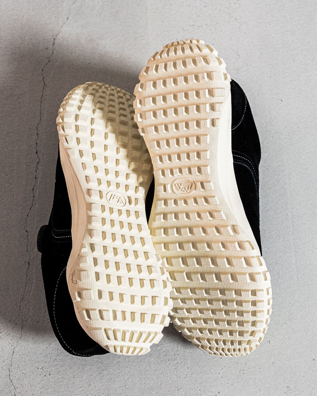 CMF OUTDOOR GARMENT APPROACH 02 SETTER