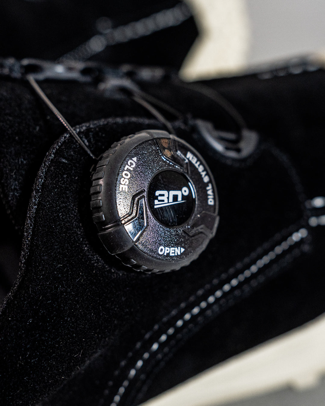 CMF OUTDOOR GARMENT APPROACH 02 SETTER