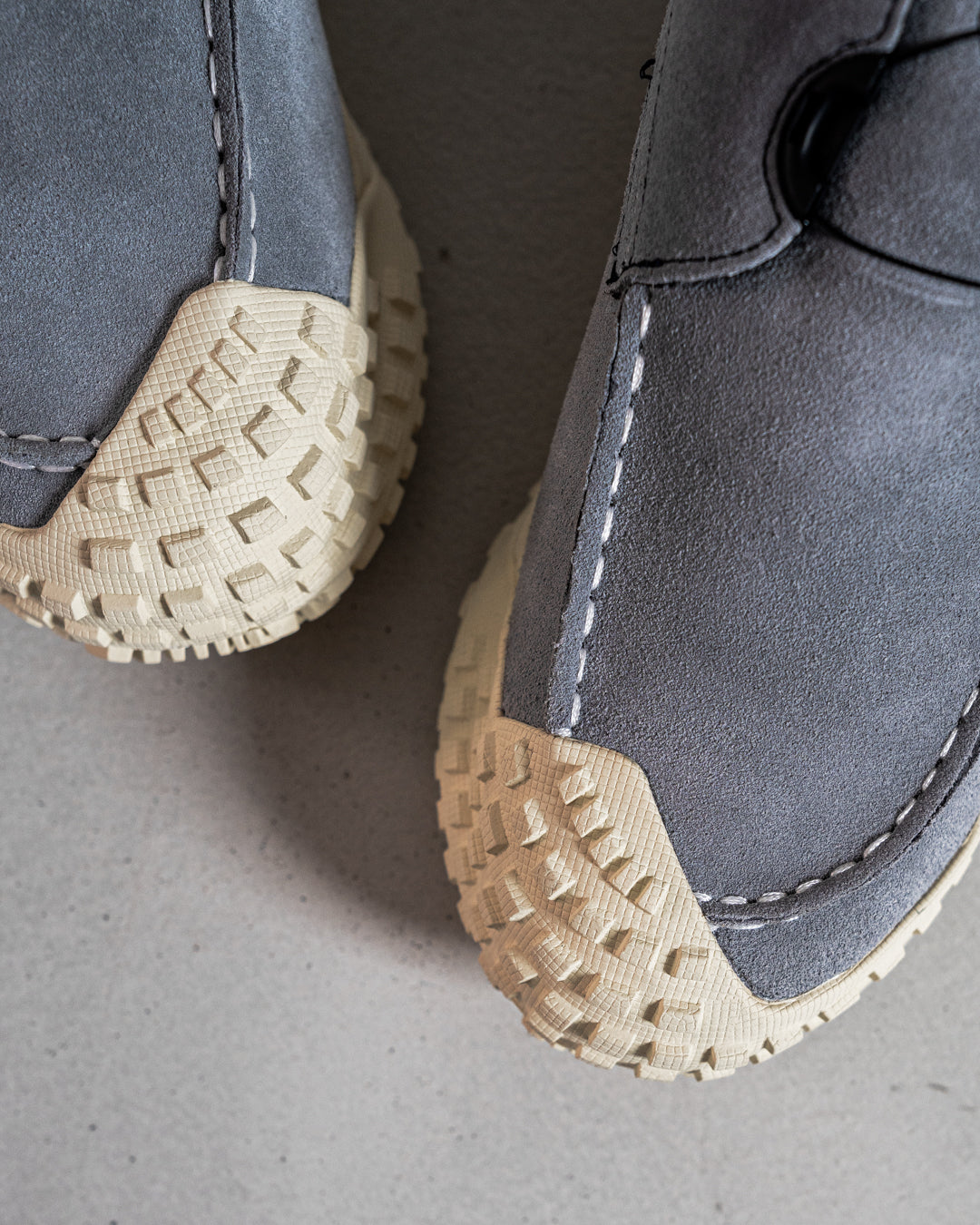 CMF OUTDOOR GARMENT APPROACH 02 SETTER