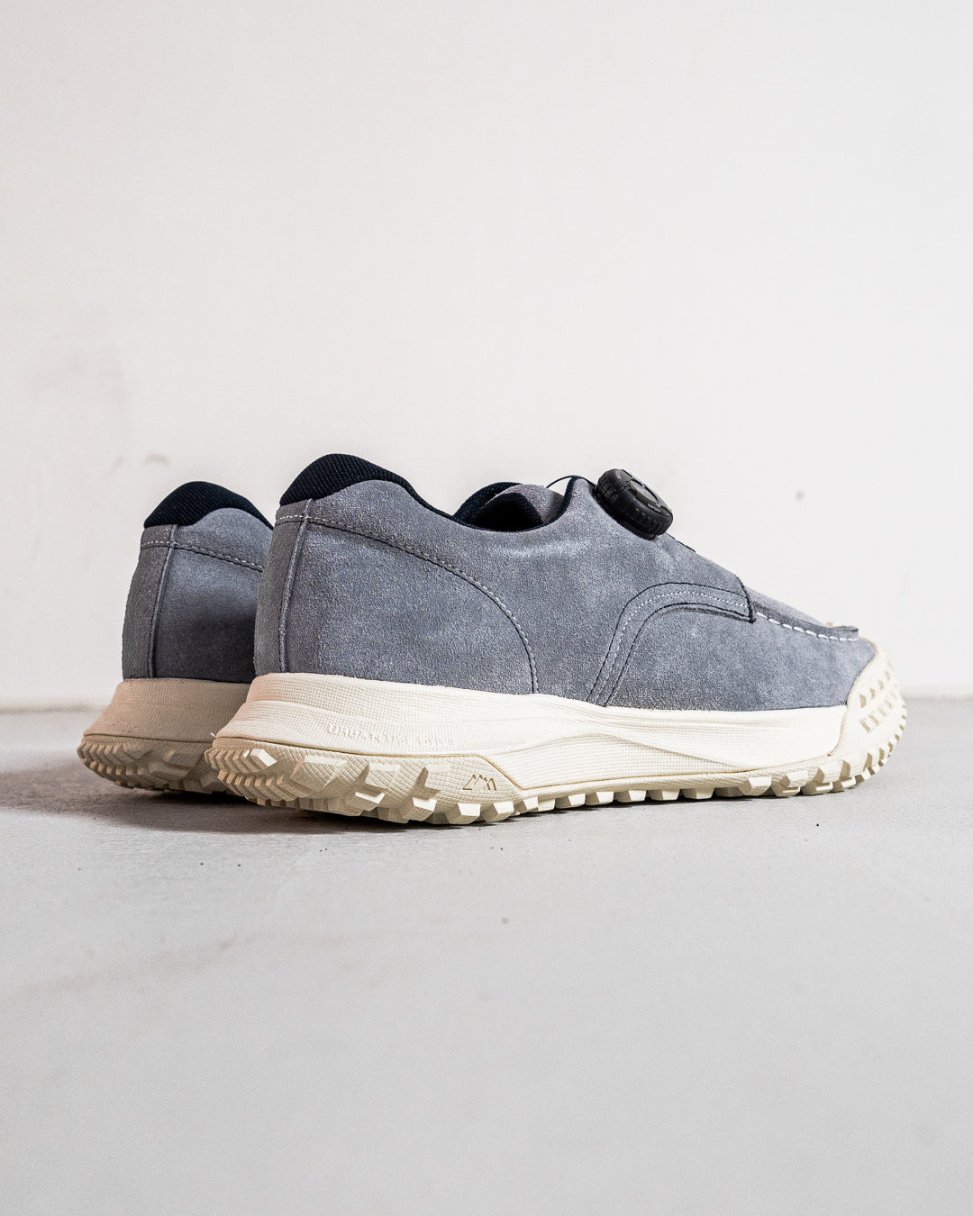 CMF OUTDOOR GARMENT APPROACH 02 SETTER