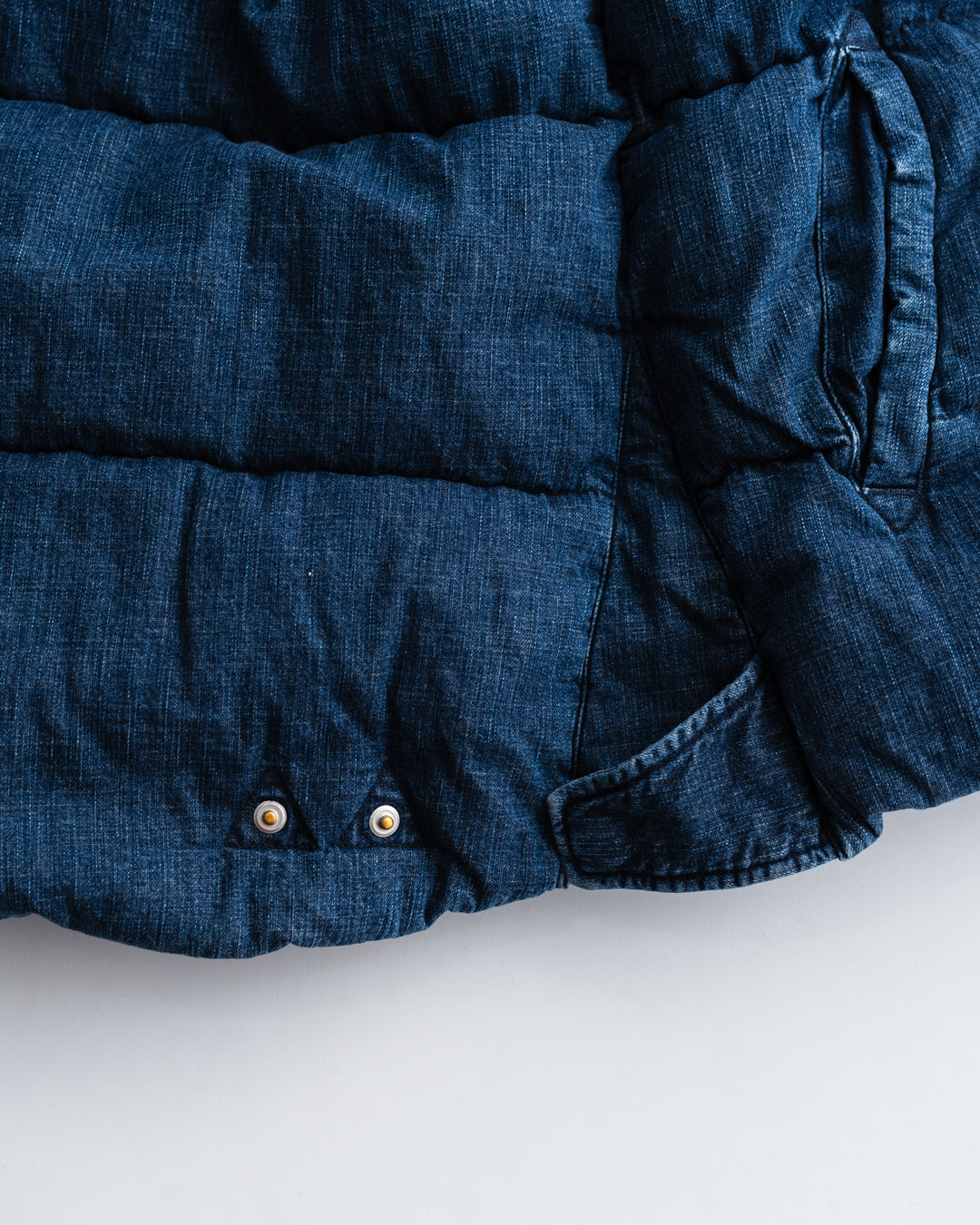 REMI RELIEF ナチュラル加工デニムダウンVEST