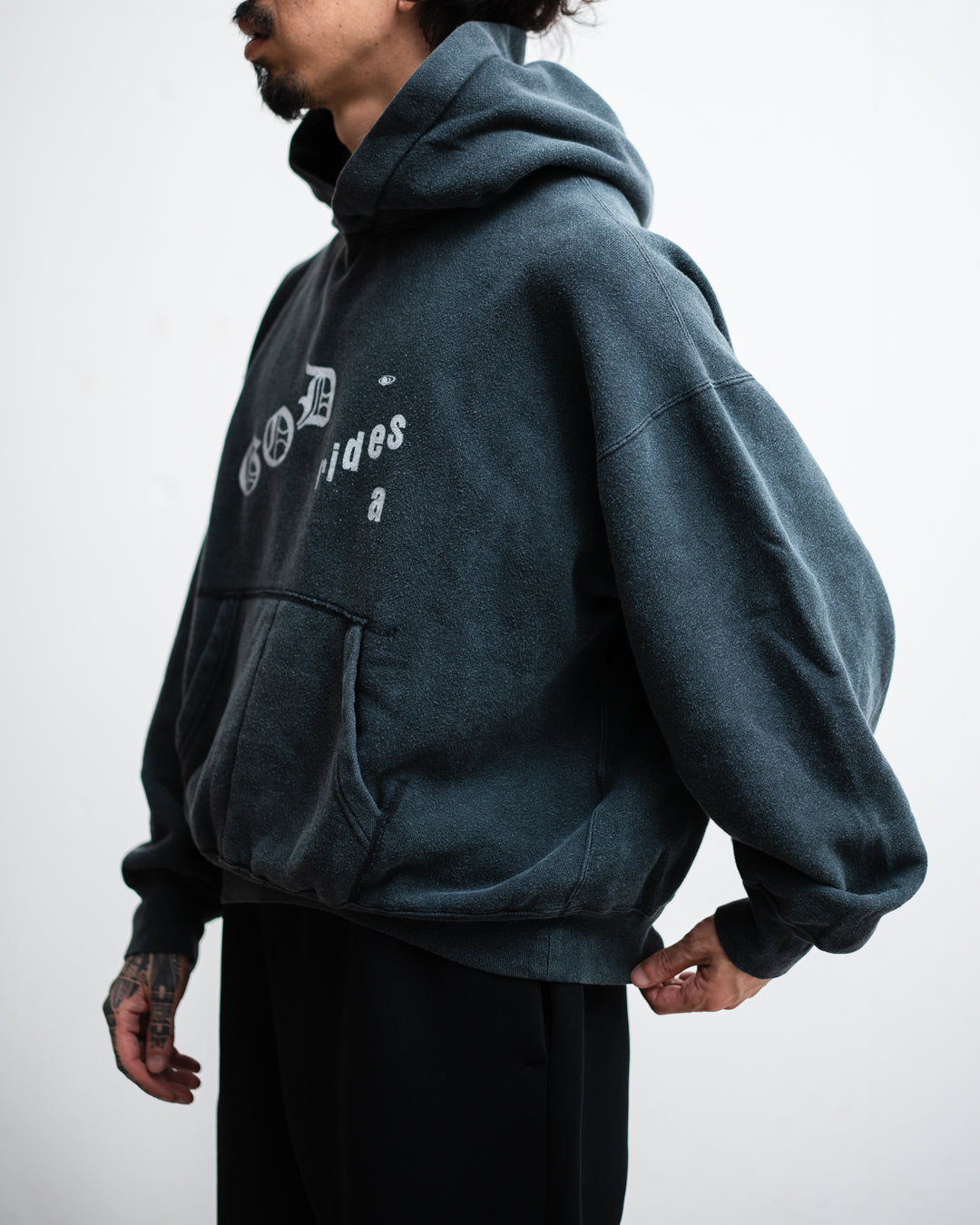 REMI RELIEF SP加工起毛裏毛パーカー(GOD rides a)