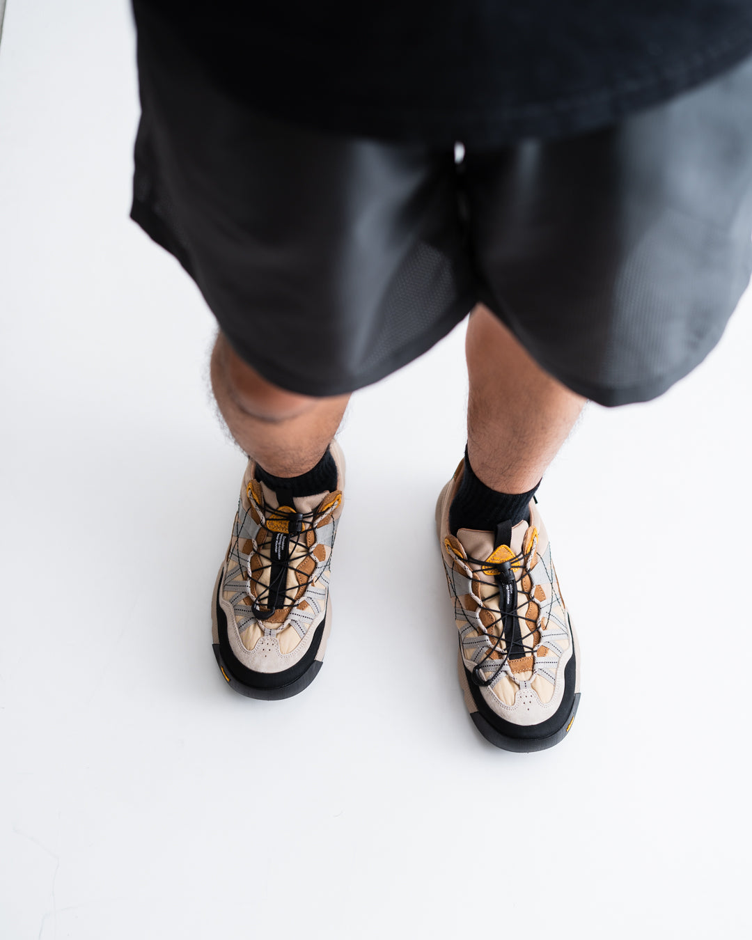 Flower MOUNTAIN IWANO2 - CREAM/BLACK (FM100039)