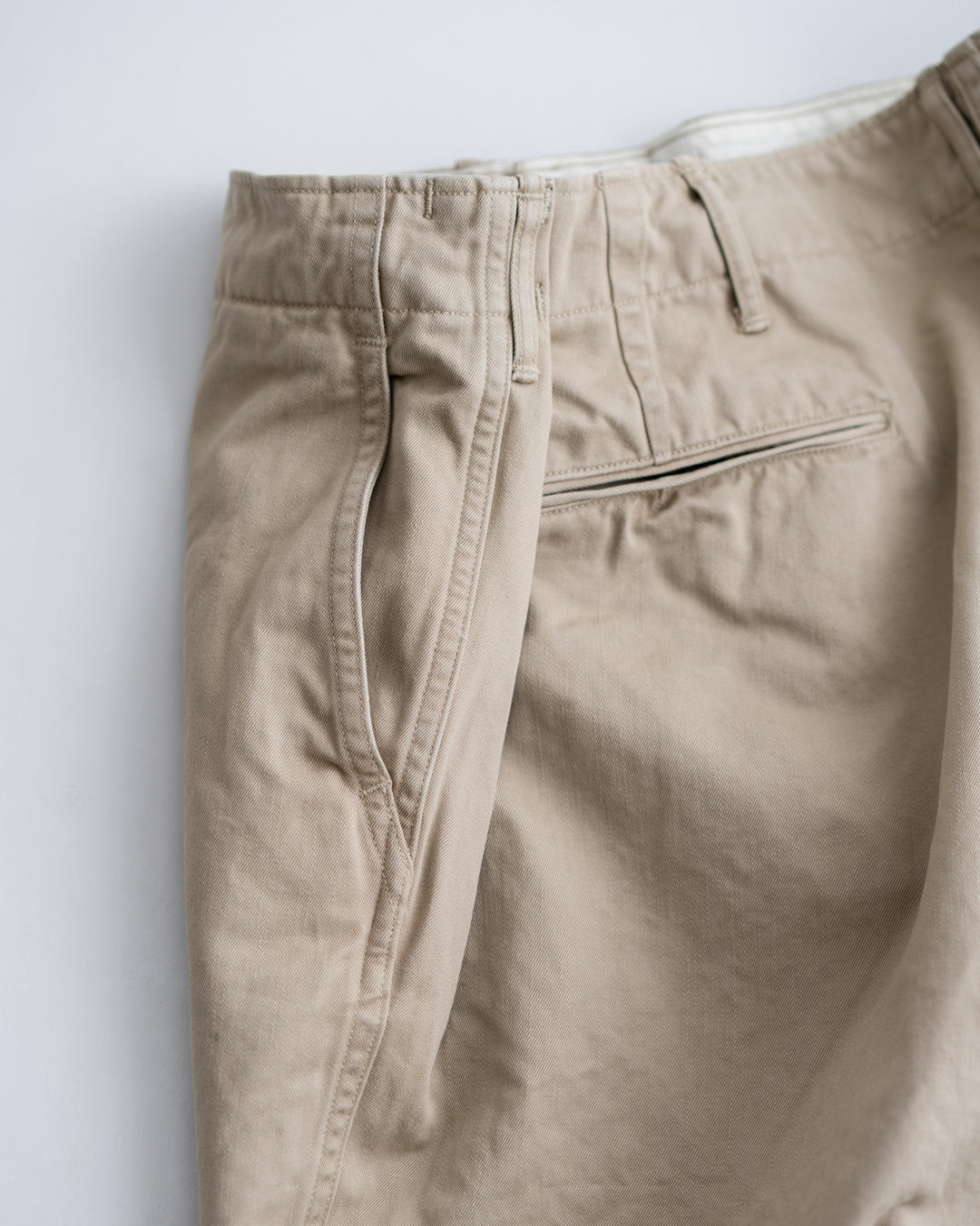 [9.12 sat 11:00 Release] BOWWOW 41 KHAKI TROUSERS