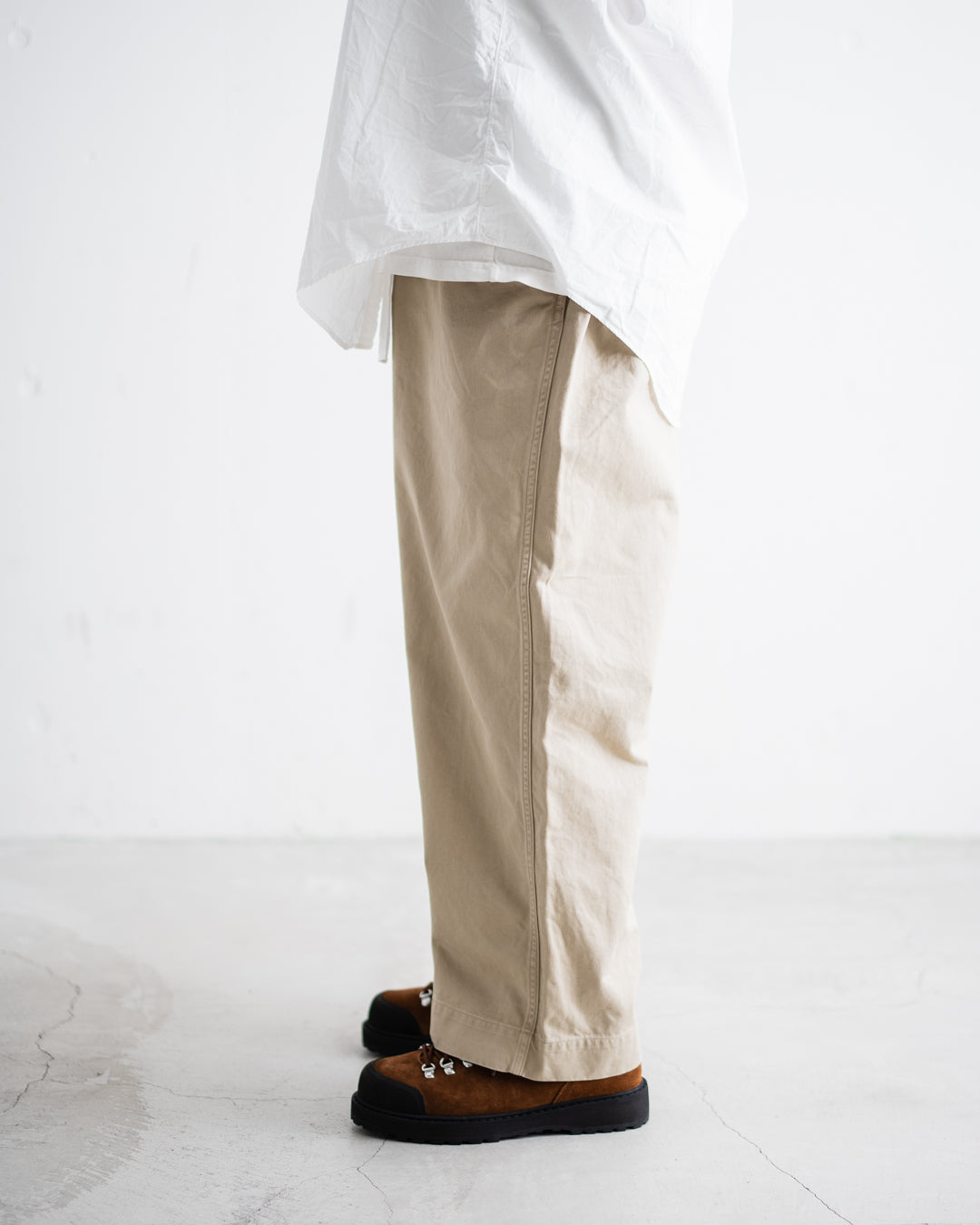 BOWWOW 41 KHAKI TROUSERS